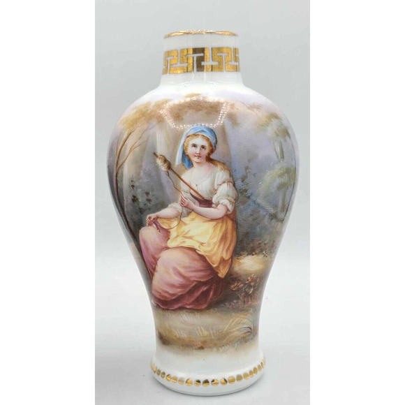 Antique Dresden Hand-Painted Pair of 7 1/4"H Vases. Work of Art. - Picture 12 of 16